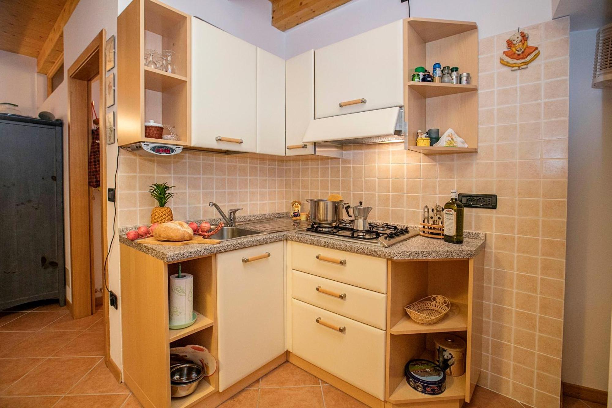 Appartamento Centro Storico Riva - Happy Rentals Riva del Garda Exterior foto
